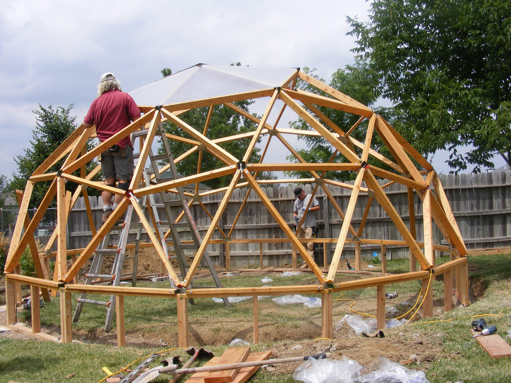 Throwback Thursday: Installing the greenhouse