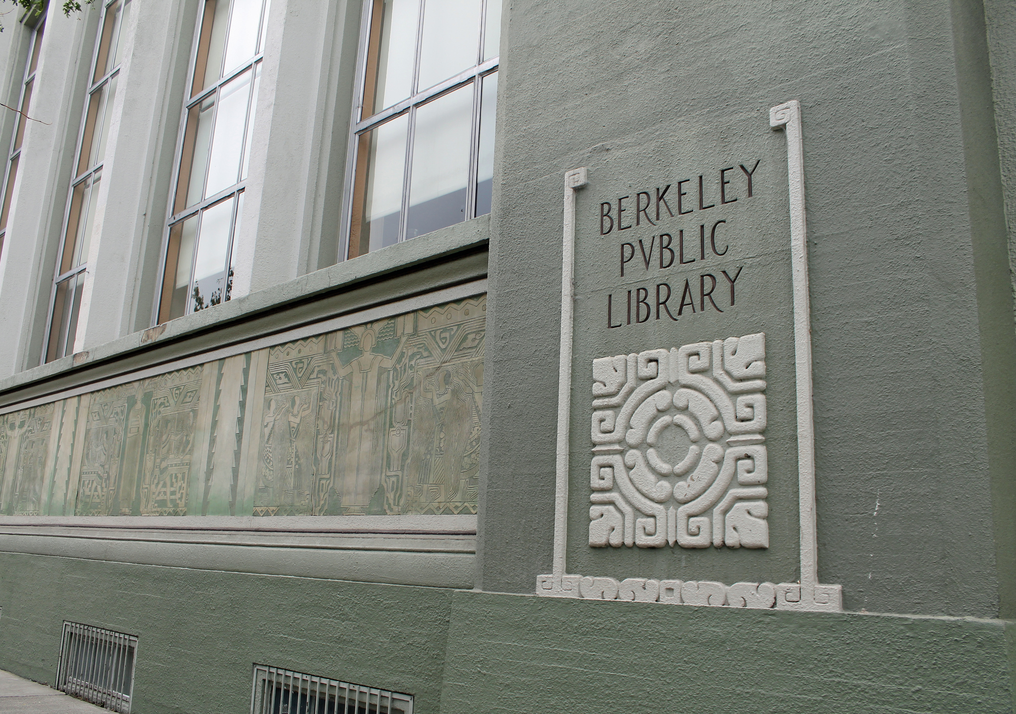 No permanent address? No problem. Berkeley library makes it easier for those without homes to get library cards